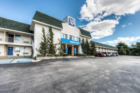  Motel 6-Niantic, CT - New London  Ниантик